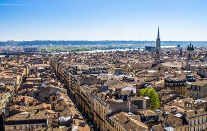 Une vue sur la ville de Bordeaux